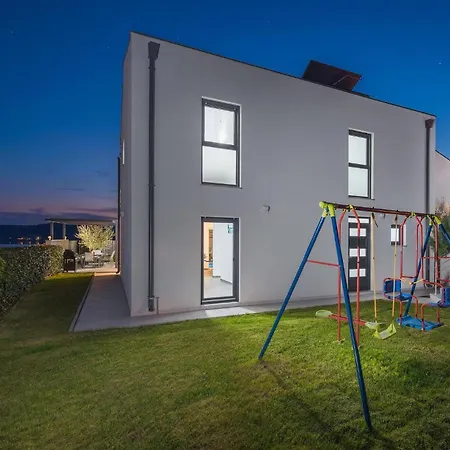 Villa Freya Mit Meerblick In Medulin, Istrien *